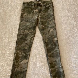 BDG Army pants